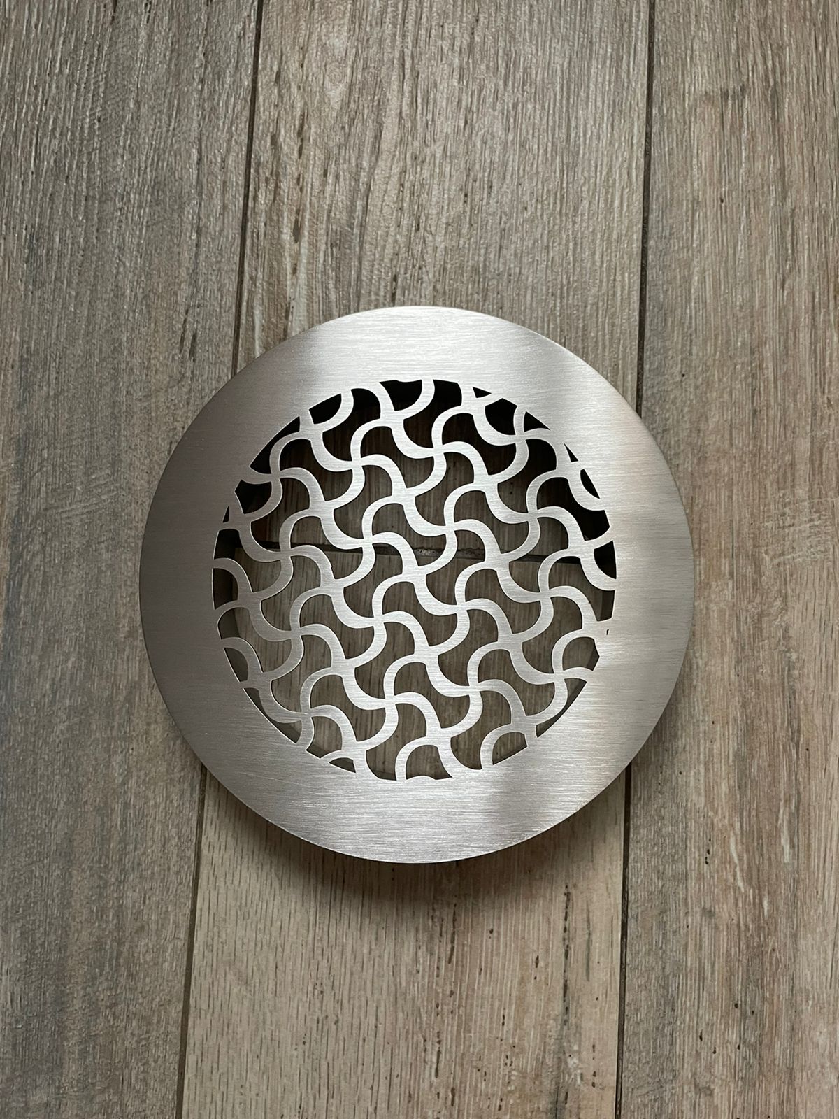 Круглая вентиляционная решетка из нержавеющей стали NR 08 D180