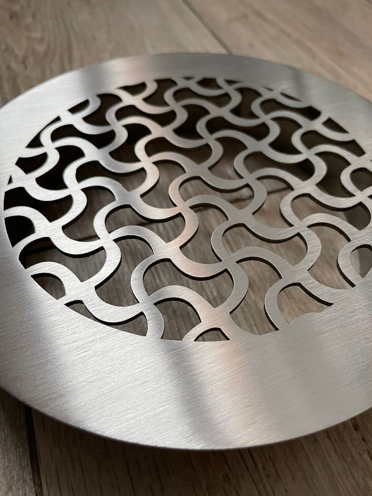 Круглая вентиляционная решетка из нержавеющей стали NR 08 D180